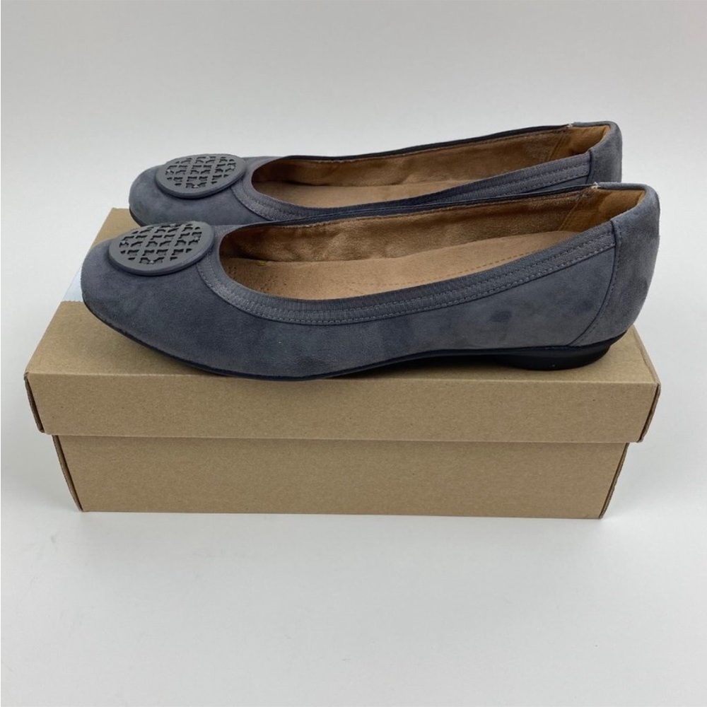 Clarks - Picture 5 of 6